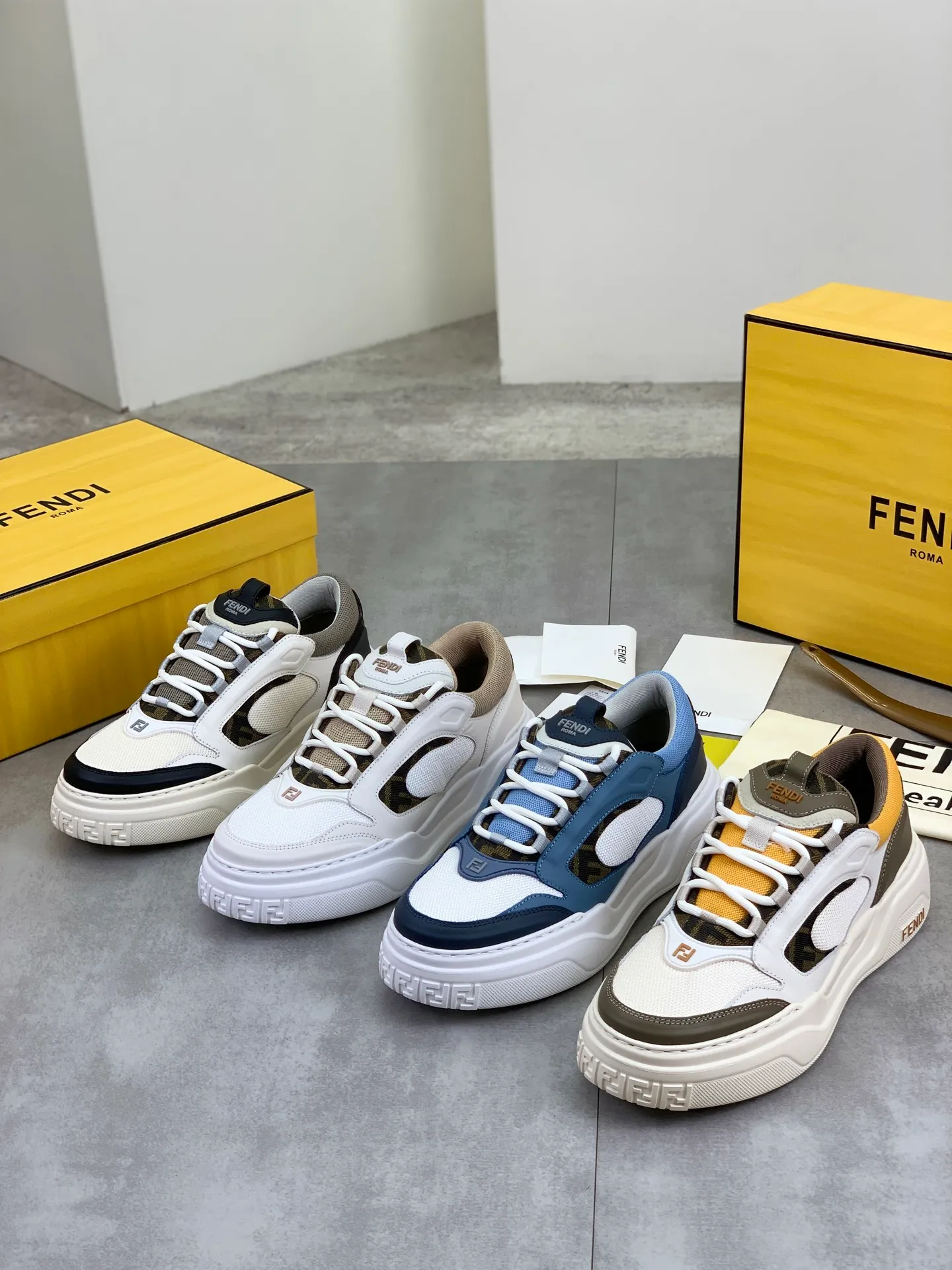 Men's Men's Shoes 💰P740 New Style 💰💎💎💎Summer Hot Style [FENDI Fendi] Top Version 🆕New slip-on sneakers, wavy soles engraved with original words. Embossed Fendi Flow lettering on the heel. The upper is made of high-end calfskin and breathable materials. Original lining with tone-on-tone details decorated with innovative handcrafting techniques. Ultra-light and wear-resistant TPU and IP foam soles, overall lightweight and comfortable. Size:39-44 (38 45 can be customized)